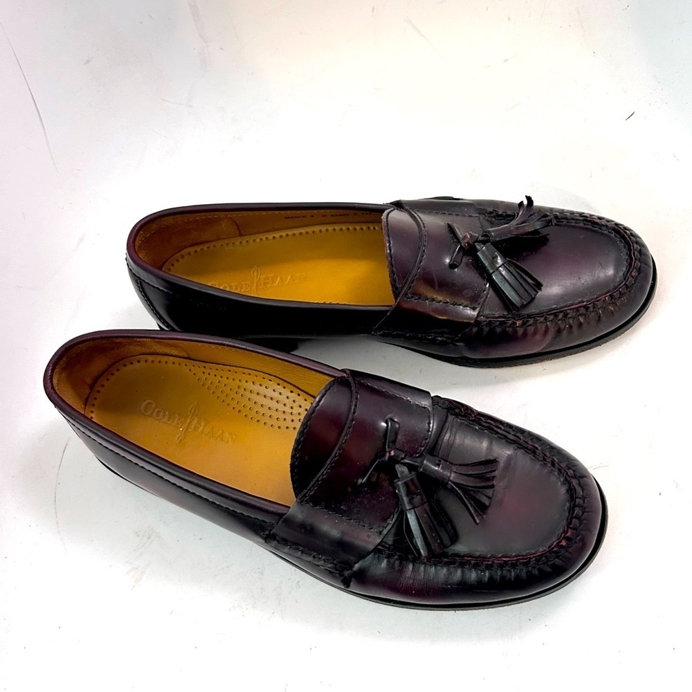 COLE HAAN Pinch Tassel Loafer Cordovan Oxblood Slip On Shoe Womens 9.5 Mens 8 - Picture 2 of 12